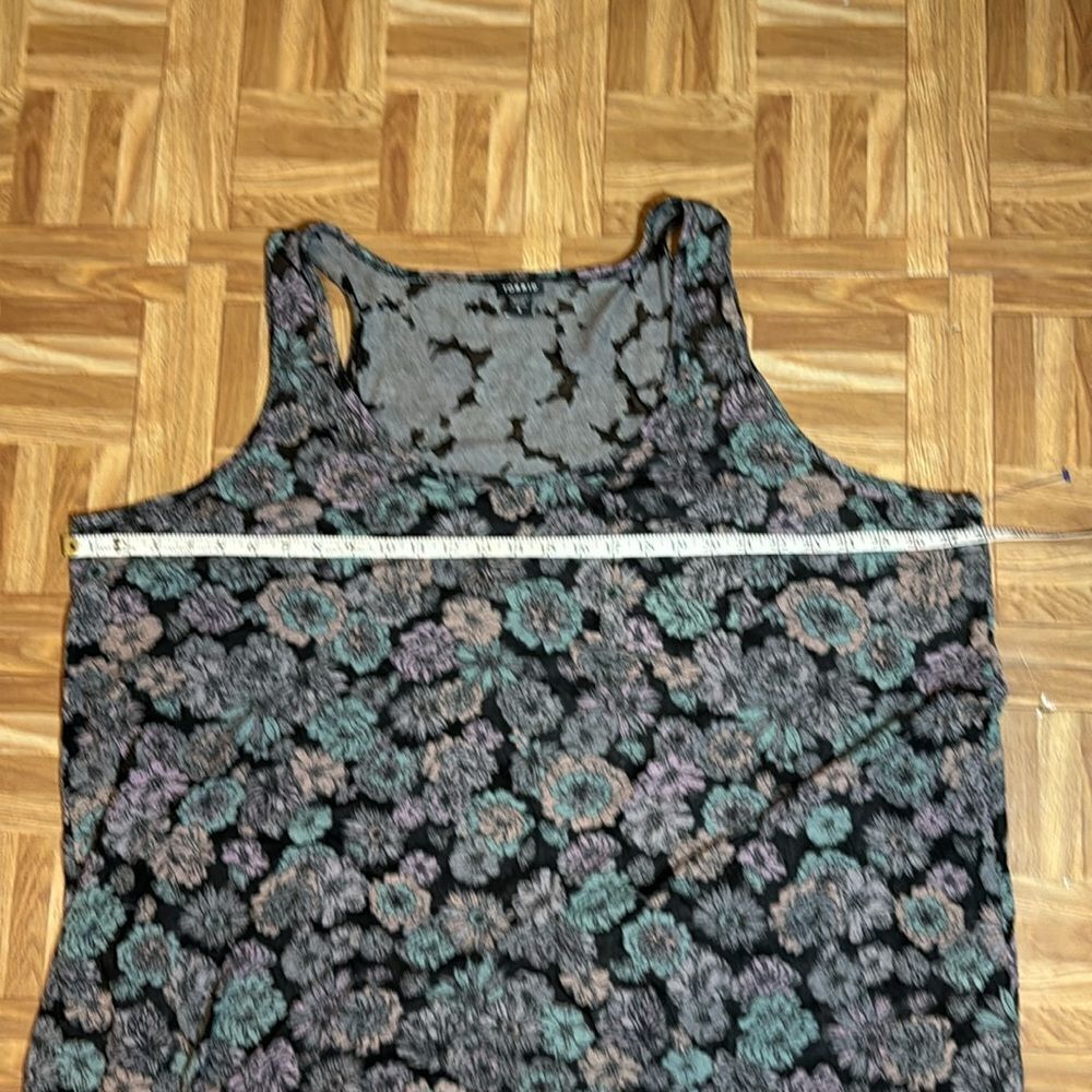Torrid sheer floral sleeveless top torrid 4 - Picture 5 of 7